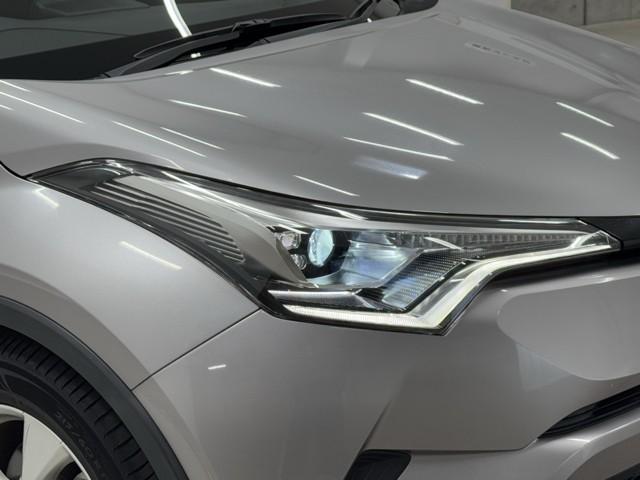 Ｃ－ＨＲ Ｓ　ＬＥＤパッケージ　スマートキー＆プッシュスタート　定期点検記録簿　地デジ　ＬＥＤヘッド　オ－トエアコン　ＷＳＲＳ　キーレスエントリー　ドライブレコーダー　ナビＴＶ　横滑り防止　クルーズコントロール　イモビライザー（17枚目）