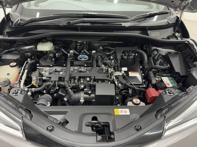 Ｃ－ＨＲ Ｓ　ＬＥＤパッケージ　スマートキー＆プッシュスタート　定期点検記録簿　地デジ　ＬＥＤヘッド　オ－トエアコン　ＷＳＲＳ　キーレスエントリー　ドライブレコーダー　ナビＴＶ　横滑り防止　クルーズコントロール　イモビライザー（19枚目）