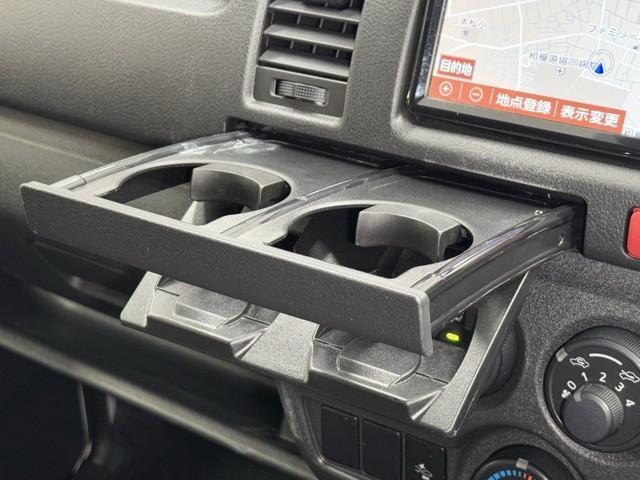 ハイエースバン ロングＤＸ　ブレーキサポート　リアカメラ　ＰＷ　運転席エアバッグ　ナビテレビ　横滑り防止　整備点検記録簿　イモビ付　パワーステアリング　エアコン　ミュージックプレイヤー接続可　ＡＢＳ　キーレス　ワンセグテレビ（11枚目）
