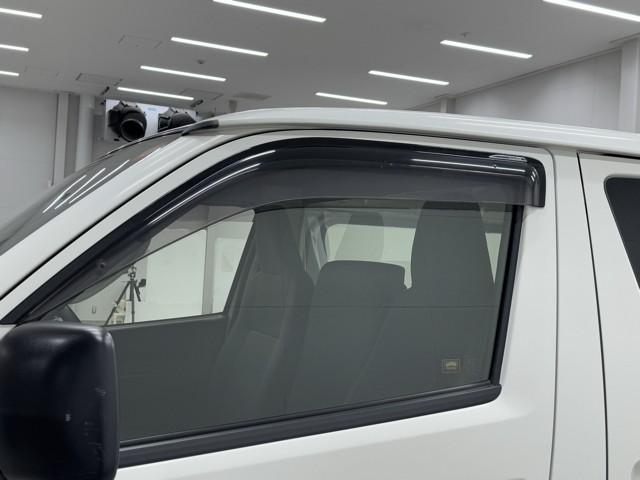 ハイエースバン ロングＤＸ　ブレーキサポート　リアカメラ　ＰＷ　運転席エアバッグ　ナビテレビ　横滑り防止　整備点検記録簿　イモビ付　パワーステアリング　エアコン　ミュージックプレイヤー接続可　ＡＢＳ　キーレス　ワンセグテレビ（18枚目）