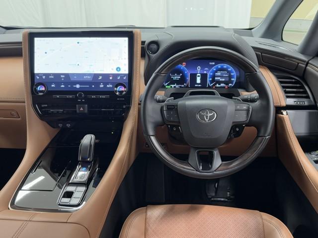 ヴェルファイアハイブリッド Ｚ　プレミア　衝突被害軽減ブレーキ　Ｂモニター　ダブルエアコン　ムーンＲ　フルセグ地デジＴＶ　両側Ｐスライドドア　記録簿　ナビテレビ　エアバッグ　電動シート　ＬＥＤライト　本革シート　キーレス　アルミホイール（4枚目）