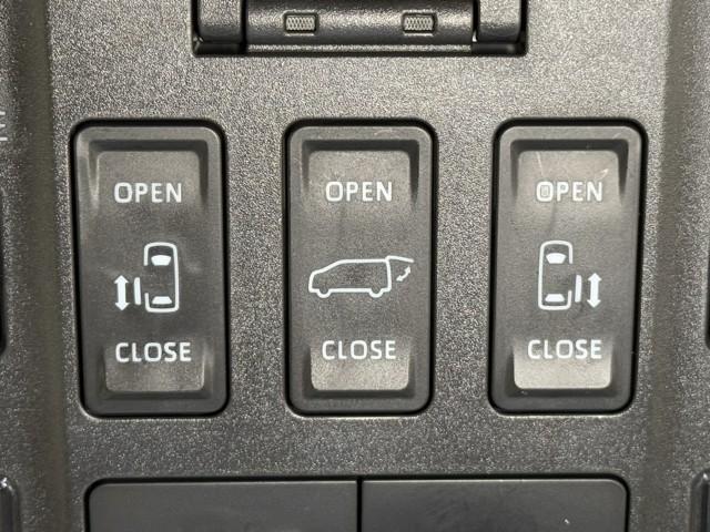 ヴェルファイアハイブリッド Ｚ　プレミア　衝突被害軽減ブレーキ　Ｂモニター　ダブルエアコン　ムーンＲ　フルセグ地デジＴＶ　両側Ｐスライドドア　記録簿　ナビテレビ　エアバッグ　電動シート　ＬＥＤライト　本革シート　キーレス　アルミホイール（11枚目）