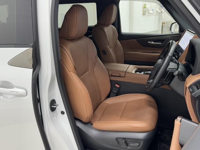 ヴェルファイアハイブリッド Ｚ　プレミア　衝突被害軽減ブレーキ　Ｂモニター　ダブルエアコン　ムーンＲ　フルセグ地デジＴＶ　両側Ｐスライドドア　記録簿　ナビテレビ　エアバッグ　電動シート　ＬＥＤライト　本革シート　キーレス　アルミホイール（14枚目）