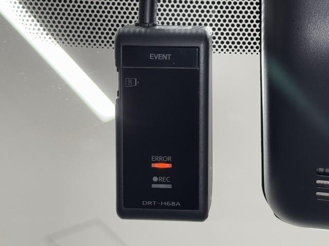 ヤリス Ｇ　カーナビ　点検記録簿　Ｂカメラ　エアコン　スマートキー＆プッシュスタート　ドライブレコーダー　ＬＥＤヘッド　メモリーナビゲーション　イモビ　横滑り防止システム　クルーズＣ　ＡＢＳ　パワーウィンドウ（7枚目）