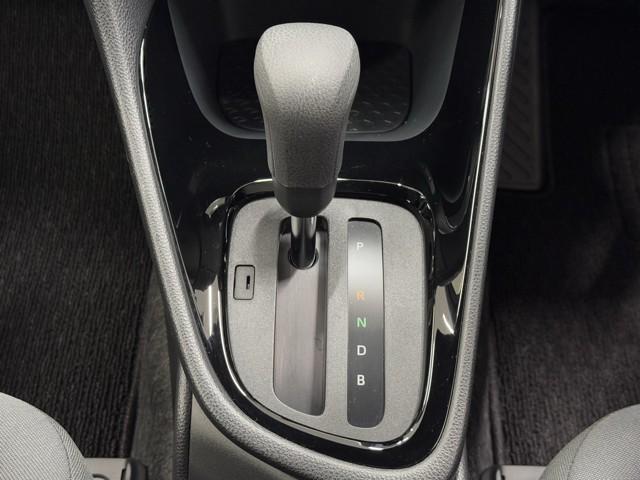 ヤリス Ｇ　カーナビ　点検記録簿　Ｂカメラ　エアコン　スマートキー＆プッシュスタート　ドライブレコーダー　ＬＥＤヘッド　メモリーナビゲーション　イモビ　横滑り防止システム　クルーズＣ　ＡＢＳ　パワーウィンドウ（12枚目）