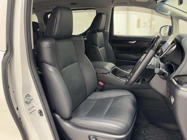 アルファード ２．５Ｓ　Ｃパッケージ　両電動ドア　Ｂモニタ　地デジ　定期点検記録簿　ＤＶＤ再生可能　リアオートエアコン　ナビテレビ　横滑り防止　クルコン　ＡＣ１００Ｖ電源　セキュリティ　ＥＴＣ車載器　ＬＥＤヘッドライト　スマートキー　３列（17枚目）