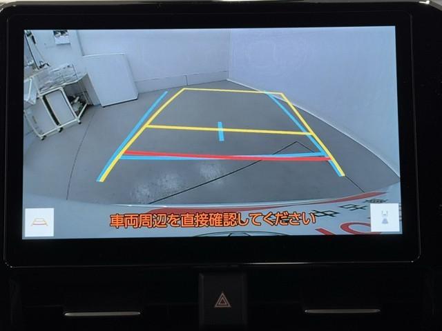 ヴォクシー ハイブリッドＳ－Ｚ　パワーウィンドウ　ＤＶＤ再生機能　インテリキー　横滑防止装置　地デジＴＶ　アクティブクルーズコントロール　フルオートエアコン　リアカメラ　エアバッグ　ＡＢＳ　１００Ｖ充電　ナビＴＶ　ＷＡＣ　キーレス（6枚目）