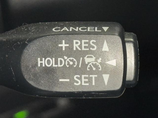 Ｃ－ＨＲ Ｇ　ハーフ革　ＴＳＳ　アイドルストップ　ＤＶＤ再生可　定期点検記録簿　ＬＥＤヘッド　バックモニタ　イモビライザー　ナビ＆ＴＶ　ＥＴＣ付　キーフリーシステム　スマキー　横滑り防止機能　クルーズＣ　エアバッグ（12枚目）