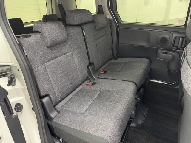 シエンタ ハイブリッドＺ　ＴＳＳ　ワンオーナ　フルフラットシート　エアバック　アルミ　キーレスエントリー　ナビＴＶ　イモビライザー　整備記録簿　バックモニター　ＬＥＤヘッドライト　ＥＴＣ車載器　横滑り防止　スマートキー　ＡＢＳ（16枚目）