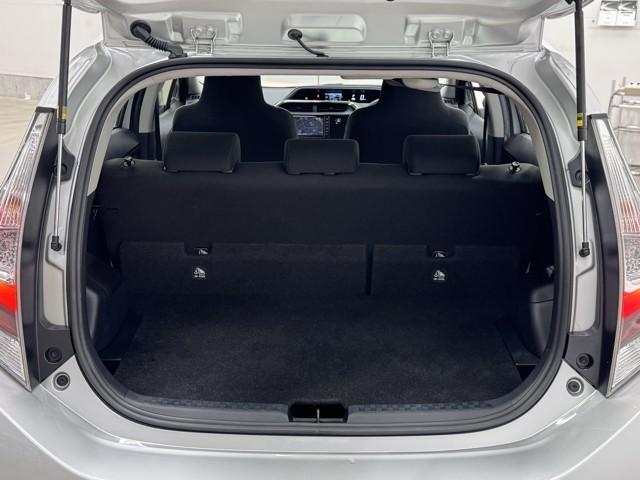 アクア Ｓビジネスパッケージ　プリクラッシュセーフティー　イモビ　キーレス　フルセグテレビ　Ｗエアバック　ＥＴＣ車載器　ＤＶＤ再生　横滑り防止　ナビＴＶ　オートエアコン　メモリーナビ　ミュージックプレイヤー接続可（17枚目）