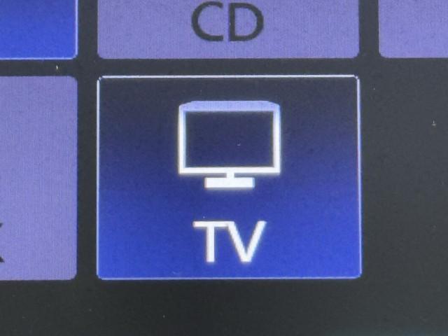 プリウス Ａツーリングセレクション　スマキー　イモビライザー　バックモニター　クルコン　記録簿有　ＬＥＤヘッドライト　ＥＴＣ　ナビＴＶ　メモリーナビゲーション　横滑り防止機能　キーフリ　ＡＣ１００Ｖ　アルミ　ＡＡＣ　ＡＵＸ　ＡＢＳ（8枚目）