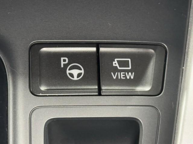 ヴォクシー Ｓ－Ｚ　ＤＶＤ再生機能　スマートキープッシュスタート　両側電動パワースライドドア　パワーウインドウ　１オナ　ＥＴＣ車載器　ＬＥＤライト　デュアルエアコン　アルミホイール　盗難防止装置　記録簿　横滑り防止機能（15枚目）