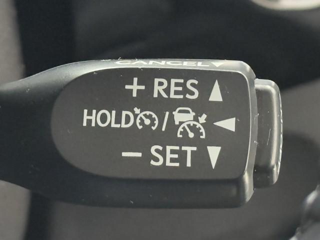 プリウス SセーフティプラスII 衝突被害軽減装置 点検記録簿 地デジ TCナビ バックカメラ セーフティーセンス オートクルーズ LEDライト スマ-トキ- 横滑り防止機能 ETC車載器 アルミホイール(11枚目)