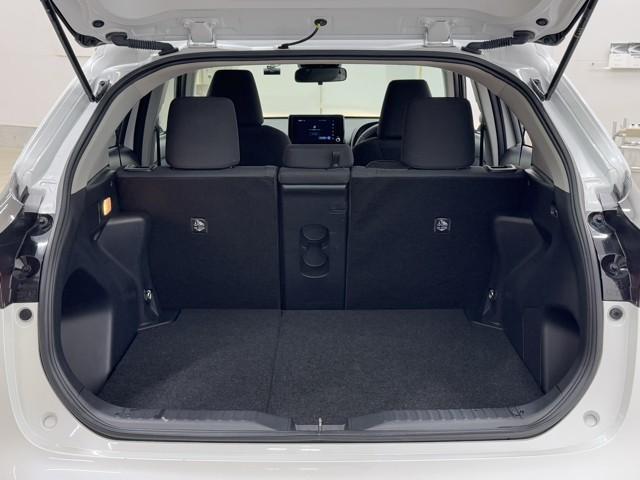 ヤリスクロス Ｇ　ＥＴＣ装備　リヤカメラ　点検記録簿　スマートエントリー　イモビライザー　オートエアコン　アルミホイール　キーレス　パワーウィンドウ　クルコン　ＡＢＳ　ドライブレコーダー　エアバッグ　パワーステアリング（17枚目）