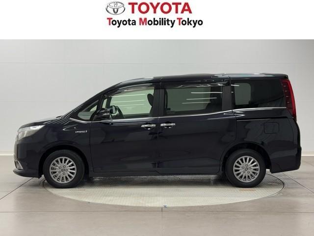 エスクァイア ハイブリッドGi Rカメラ AAC ナビ&TV リアエアコン 記録簿付き 地デジ アイドルストップ クルーズコントロール LEDライト キーレスエントリー スマートキー付 DVD再生可 エアバック 横滑防止装置 ETC(3枚目)