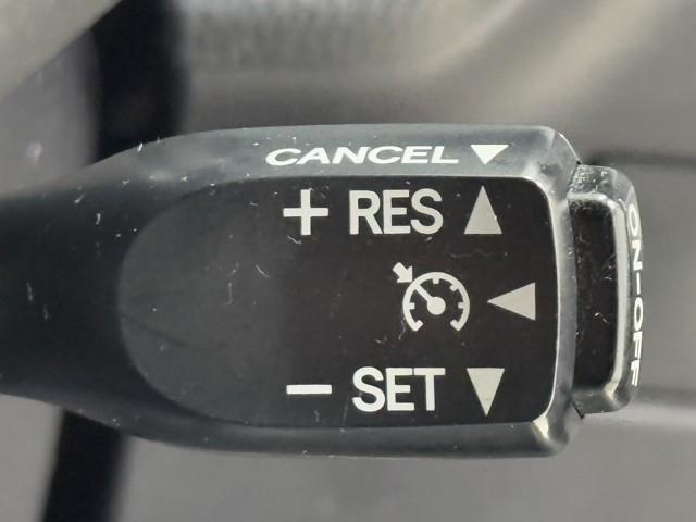 エスクァイア ハイブリッドGi Rカメラ AAC ナビ&TV リアエアコン 記録簿付き 地デジ アイドルストップ クルーズコントロール LEDライト キーレスエントリー スマートキー付 DVD再生可 エアバック 横滑防止装置 ETC(11枚目)