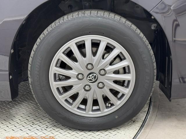 エスクァイア ハイブリッドGi Rカメラ AAC ナビ&TV リアエアコン 記録簿付き 地デジ アイドルストップ クルーズコントロール LEDライト キーレスエントリー スマートキー付 DVD再生可 エアバック 横滑防止装置 ETC(19枚目)