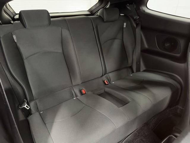 ＧＲヤリス ＲＺ　ＬＥＤライト　フルセグＴＶ　Ｂカメラ　オートエアコン　エアバッグ　スマートキ－　パワーウインドウ　ミュージックプレイヤー接続可　キーフリー　カーテンエアバッグ　ＡＢＳ　ＥＴＣ　４ＷＤ　ＥＳＣ　ドラレコ（16枚目）