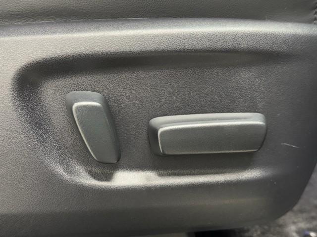 アルファードハイブリッド SR Cパッケージ 点検記録簿 サンル-フ ワンオナ バックモニター オートエアコン LED 横滑り防止機能 ABS イモビ AC100V電源 アルミ ドライブレコーダー ナビ&TV 4WD ミュージックプレイヤー接続可(16枚目)