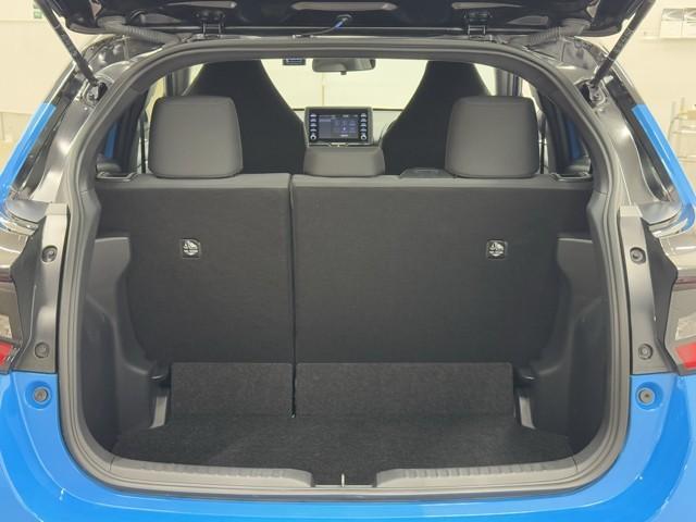 ヤリス Ｘ　アイドリングストップ付き　ＰＣＳ　スマートキーシステム　横滑り防止装置付き　記録簿有　ワイヤレスキー　盗難防止　サイドエアバック　エアコン　Ｗエアバッグ　パワーウインドウ　ＥＴＣ付き　パワステ　ＡＢＳ（15枚目）