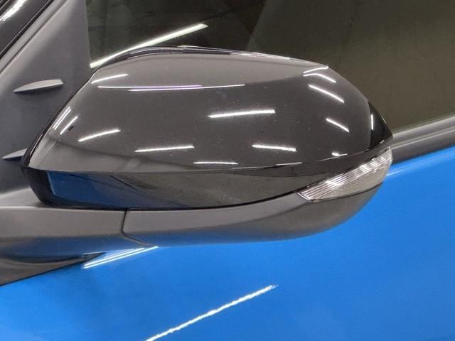 ヤリス Ｘ　アイドリングストップ付き　ＰＣＳ　スマートキーシステム　横滑り防止装置付き　記録簿有　ワイヤレスキー　盗難防止　サイドエアバック　エアコン　Ｗエアバッグ　パワーウインドウ　ＥＴＣ付き　パワステ　ＡＢＳ（17枚目）