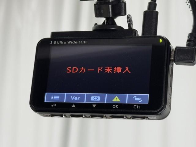 ハイエースバン ＤＸ　ＤＶＤ　ドラレコ　ナビＴＶ　横滑り防止　イモビ　４ＷＤ　バックカメラ　キーレス　運転席エアバッグ　ＥＴＣ　ミュージックプレイヤー接続可　メモリーナビ　パワーウインドウ　ＡＢＳ　エアコン　パワステ（8枚目）