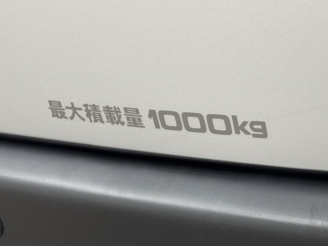 ハイエースバン ＤＸ　ＤＶＤ　ドラレコ　ナビＴＶ　横滑り防止　イモビ　４ＷＤ　バックカメラ　キーレス　運転席エアバッグ　ＥＴＣ　ミュージックプレイヤー接続可　メモリーナビ　パワーウインドウ　ＡＢＳ　エアコン　パワステ（18枚目）