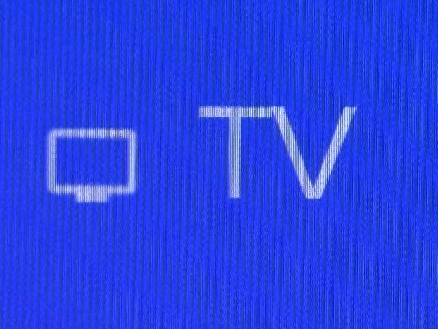 ＴＶが見れるチューナーを装備しています。　新しい車でも付いていないことで、ＴＶが見れない事も多々あるので要チェックです。