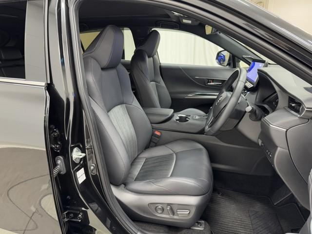 ハリアーハイブリッド Ｚ　パノラミックルーフ　地上デジタル　衝突被害軽減　サイドエアバッグ　ＬＥＤランプ　Ｂモニタ　クルコン　ナビＴＶ　１オーナー　アイドリングストップ　横滑り防止装置　スマートキー　盗難防止システム　ＡＢＳ（13枚目）