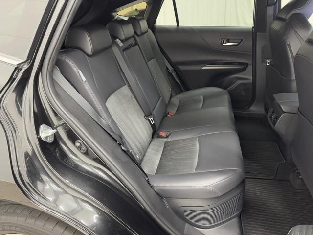 ハリアーハイブリッド Ｚ　パノラミックルーフ　地上デジタル　衝突被害軽減　サイドエアバッグ　ＬＥＤランプ　Ｂモニタ　クルコン　ナビＴＶ　１オーナー　アイドリングストップ　横滑り防止装置　スマートキー　盗難防止システム　ＡＢＳ（14枚目）