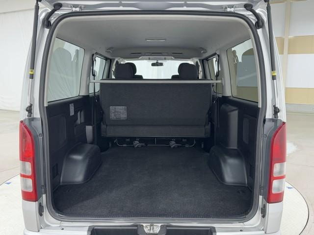 ハイエースバン ロングスーパーGL フルフラット リアカメラ SRS ダブルエアバッグ Wエアコン 盗難防止機能 キーレス DVD視聴可 エアコン パワステ ナビTV ドライブレコーダ ETC ミュージックプレイヤー接続可 ABS(17枚目)