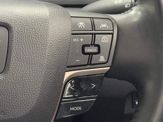 クラウンクロスオーバー Ｇ　ＬＥＤヘッドライト　衝突被害軽減ブレーキ　点検記録簿　ＡＣ１００Ｖ電源　地デジ　電動シート　オートクルーズコントロール　バックモニター　盗難防止システム　ＥＴＣ　アルミホイール　４ＷＤ　横滑り防止機能（10枚目）