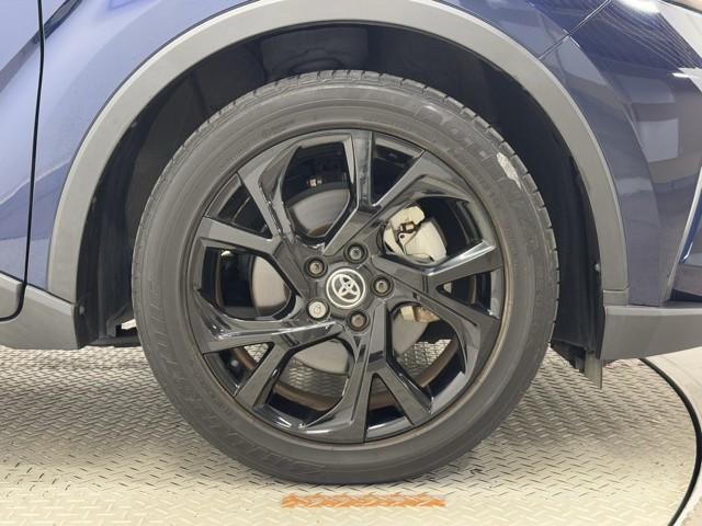 C-HR G モード ネロ セーフティプラス PCS 点検記録簿 ワンオーナ 盗難防止 Rカメラ LEDライト アイドリングストップ ナビTV フルセグTV アルミ クルーズC エアバッグ ABS スマートキ- ETC車載器 キーフリー ドラレコ(18枚目)