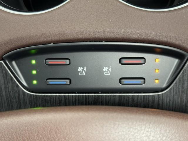 ハリアーハイブリッド Ｚ　レザーパッケージ　パノラマサンルーフ　地デジ　横滑防止　盗難防止システム　Ｂモニター　革　ＬＥＤライト　パワーウィンドウ　クルコン　スマートキ－　助手席エアバック　パワーシート　エアバッグ　点検記録簿　オートエアコン（13枚目）