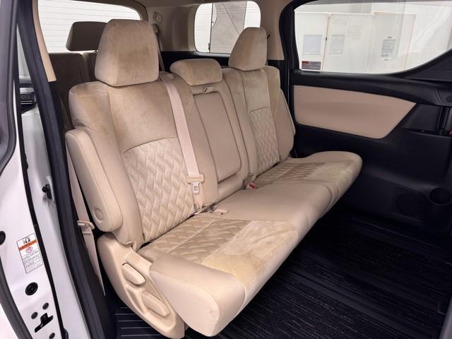 アルファード ２．５Ｘ　衝突回避システム　Ｒカメラ　１オーナ　イモビライザー　メモリナビ　ＥＴＣ車載器　ＤＶＤ可　オートエアコン　ＬＥＤヘッドライト　３列シート　クルコン　ナビ＆ＴＶ　フルフラットシート　スマートキー　ＥＳＣ（17枚目）