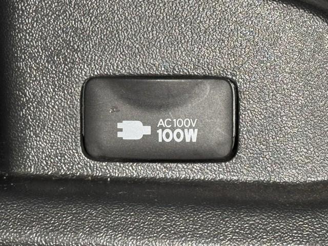 ハイエースバン ロングスーパーＧＬ　Ｗエアコン　Ｗエアバック　Ｂカメラ　ＬＥＤライト　パワーウインドウ　横滑防止　ドライブレコーダー　フルセグテレビ　ＤＶＤ視聴可　キーレスエントリー　メモリーナビ　オートエアコン　ＥＴＣ　パワーステ（13枚目）