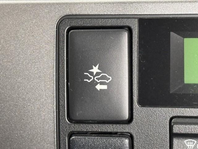 ハイエースバン ロングスーパーＧＬ　Ｗエアコン　Ｗエアバック　Ｂカメラ　ＬＥＤライト　パワーウインドウ　横滑防止　ドライブレコーダー　フルセグテレビ　ＤＶＤ視聴可　キーレスエントリー　メモリーナビ　オートエアコン　ＥＴＣ　パワーステ（15枚目）