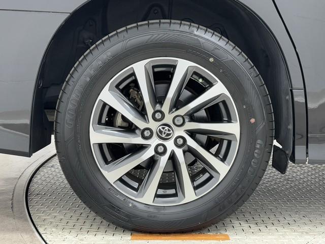 ヴェルファイアハイブリッド ＺＲ　ローダウン　両自動ドア　Ｗエアコン　衝突軽減　リヤカメラ　クルコン　横滑り防止機能　オートエアコン　盗難防止システム　フルフラット　電動シート　三列シート　ＬＥＤライト　スマキー　サイドエアバック（18枚目）