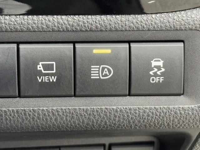 アクア X 踏み間違い防止 100V イモビ ナビ&TV ドライブレコーダー フルセグ 点検記録簿 LEDヘッドライト スマートキー 横滑り防止機能 キーレスエントリー アルミホイール オートクルーズ 元試乗車(10枚目)