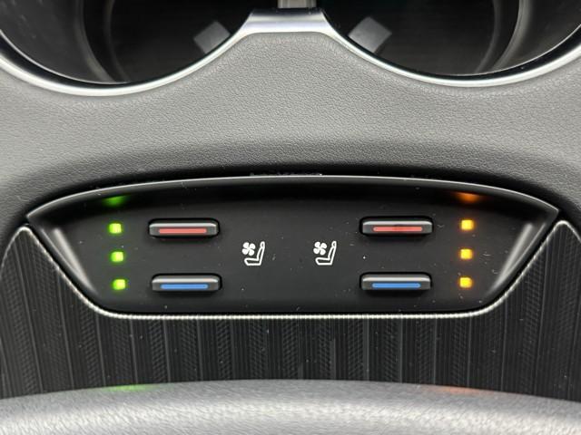 ハリアーハイブリッド Z レザーパッケージ パノラマサンルーフ 地デジ 横滑防止 盗難防止システム Bモニター 革 LEDライト パワーウィンドウ クルコン スマートキ- 助手席エアバック パワーシート エアバッグ 点検記録簿 オートエアコン(13枚目)