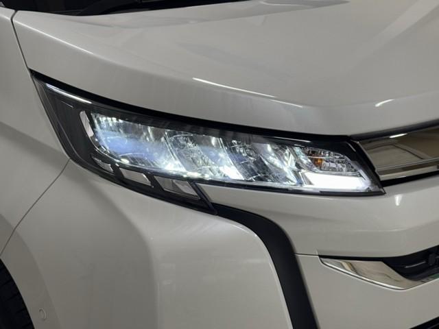 ノア Z フルセグTV 両側電動スライドドア バックモニター ドラレコ LED クルコン ナビ&TV ETC DVD再生 メモリーナビ 3列シート ミュージックプレイヤー接続可 記録簿 スマートキー キーレス(19枚目)