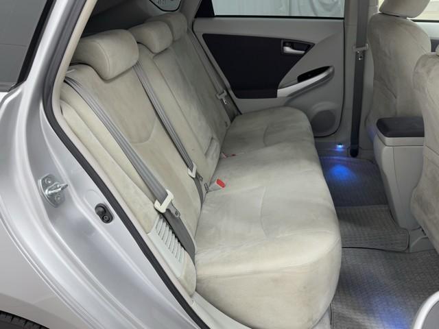 プリウス Ｇツーリングセレクション　Ｒカメラ　ローダウン　地デジフルセグＴＶ　ＡＵＸ　１オーナー　ＬＥＤヘットライト　ＨＤＤナビゲーション　エアコン　セキュリティー　Ｗエアバック　エアバック　ＥＴＣ車載器　キーフリー　パワーウインド（15枚目）