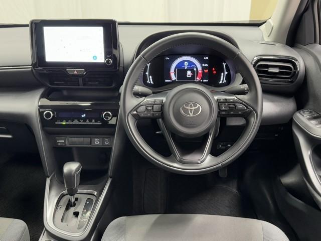 ヤリスクロス G ETC装備 リヤカメラ スマートエントリー イモビライザー オートエアコン アルミホイール キーレス パワーウィンドウ クルコン ABS ドライブレコーダー エアバッグ パワーステアリング(4枚目)