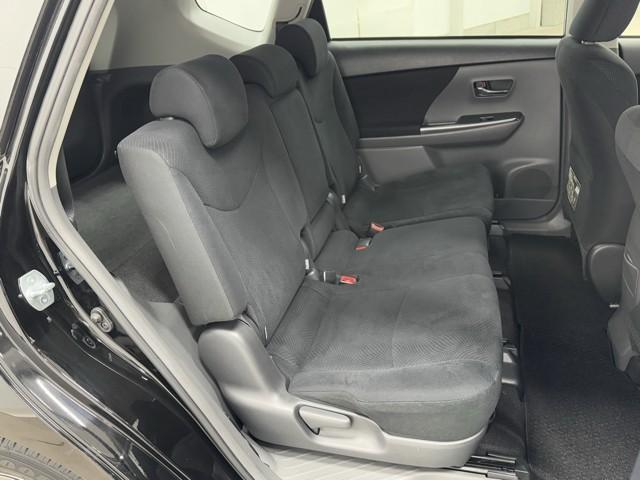 プリウスアルファ S チューン ブラック PW 1オーナー車 フルフラット メモリナビ セキュリティー AUX ETC付き 横滑り防止 スマートキープッシュスタート TVナビ キーレスエントリー サイドカーテンエアバック デュアルエアバッグ(16枚目)