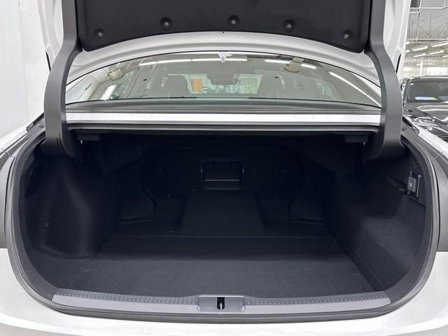 クラウンクロスオーバー Gレザーパッケージ クルーズコントロール パワーシート バックモニター 記録簿 LEDヘッドランプ レザーシート ドラレコ ETC 100V電源 フルセグTV 4WD スマートキー 盗難防止装置 キーレス ABS(18枚目)