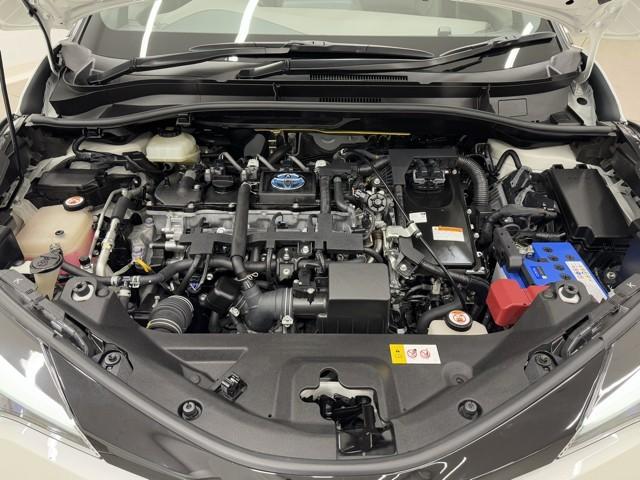 Ｃ－ＨＲ Ｇ　ドライブレコーダー付　衝突軽減　ＥＳＣ　キーレスエントリー　Ｉストップ　ＬＥＤライト　Ｂカメ　盗難防止システム　半革シート　オートクルーズコントロール　整備記録簿　スマートキー　アルミホイール　ナビ付（19枚目）