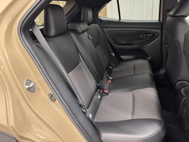 ヤリスクロス ハイブリッドＺ　ブルートゥース　ＵＳＢ　ドライブレコーダ　インテリジェントキー　アルミホイル　ＬＥＤライト　リアカメラ　クルーズコントロール　横滑り防止システム　ナビＴＶ　メモリーナビ　電動シ－ト　パワーバックドア（16枚目）