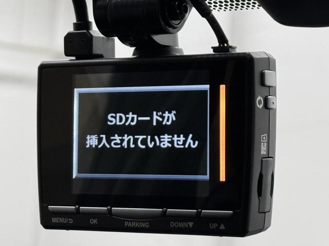 Ｓセーフティパッケージ　ＴＳＳ　ＬＥＤヘッド　ＤＶＤ　クルーズコントロール　ナビＴＶ　ＡＣ１００Ｖ電源　ドライブレコーダー　アルミホイール　オートエアコン　横滑り防止装置　記録簿　スマキー　アイドリングストップ　ＥＴＣ(8枚目)