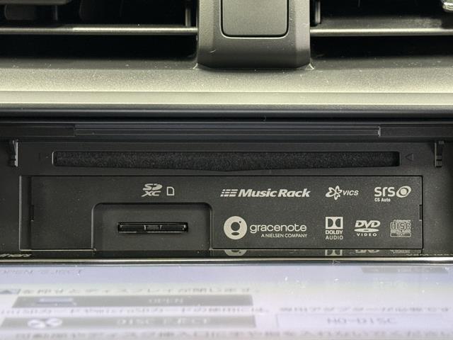 シビック セダン　Ｂモニター　盗難防止装置　ＤＶＤ再生可能　フルオートエアコン　整備記録簿　衝突被害軽減ブレーキ　フルセグテレビ　ワンオーナ　シートヒーター　クルコン　ＬＥＤヘッドランプ　サイドＳＲＳ　ＥＳＣ　ＥＴＣ（9枚目）