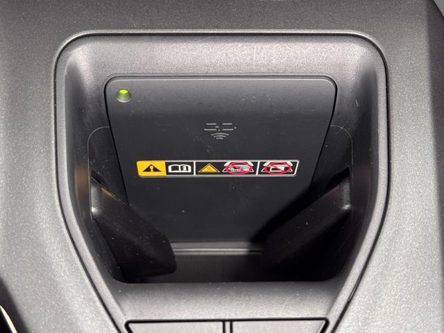 クラウンクロスオーバー ＲＳアドバンスド　ワンオーナー車　衝突軽減装置　パノラマルーフ　ドライブレコーダ　スマートキ－　オートクルーズコントロール　バックモニター　ＡＣ１００Ｖ電源　ＰＷシート　フルセグＴＶ　イモビライザー　ＬＥＤヘッドライト（9枚目）